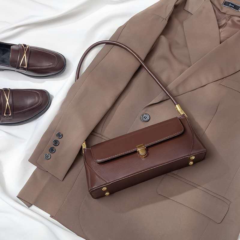 Classic PU Shoulder Bag - Vielle